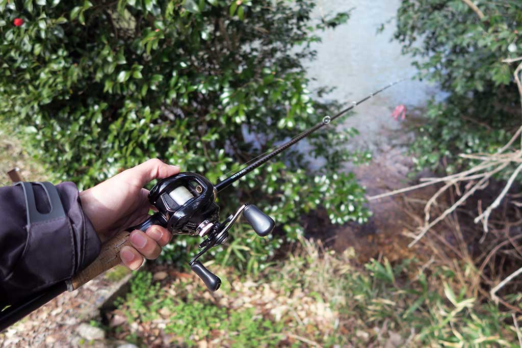 ベイトタックル